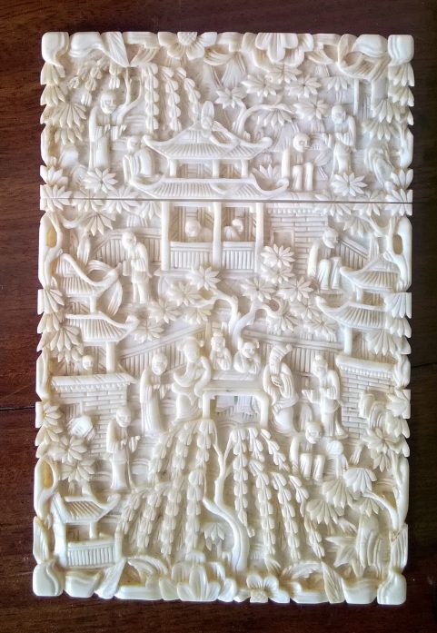 Cantonese ivory  card case c. 1840 of large dimensions