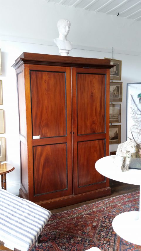 Tasmanian Colonial period clothes Press c.1830