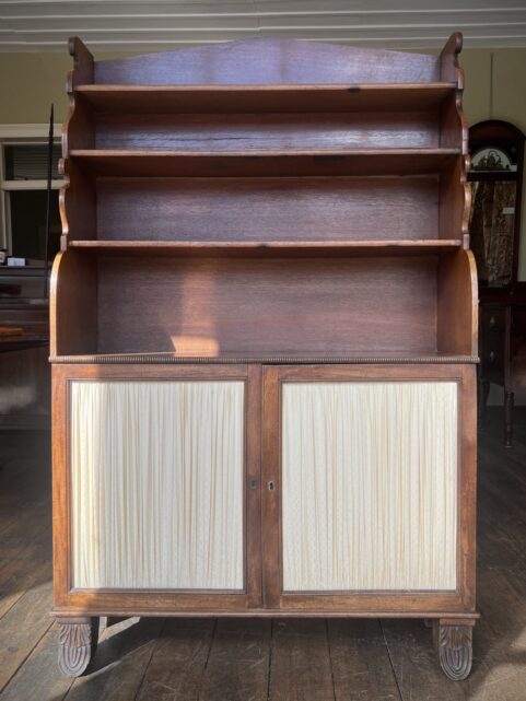 An Elegant Regency Period Mahogany Waterfall Bookcase UK c1815